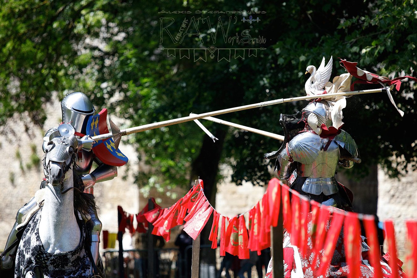 Zbroja kopijnicza na pocztek XV wieku w akcji. Zdjcie autorstwa https://www.facebook.com/reenactmentartworkstudio/ /Early XV c. armour set for jousting purpose in action. Photo made by https://www.facebook.com/reenactmentartworkstudio/