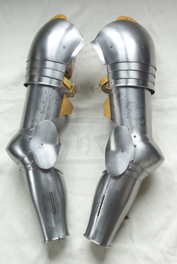 Pytowe osony rk koniec XIV wieku, pcztek XV./ Plate arm harness for late XIV c. - begin of XV c.