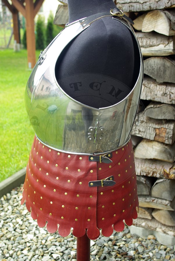 Kirys z kryt szorc wzorowany na nagrobkach niemieckich rycerzy: Beringera von Berlichinge 1377 oraz Voita von Rieneck 1379/Cuirass with covered fauld based on german knights effigies: Beringer von Berlichinge 1377 and Voit von Rieneck 1379 