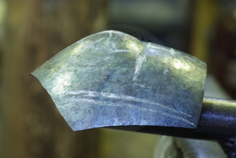 Przybica starszego typu - klappvisier, wzorowany na zabytku z Deutsches Historisches Museum, datowany na lata 1350-1370/Klappvisier bascinet based on helmet from Deutsches Historisches Museum, 1350-1370
