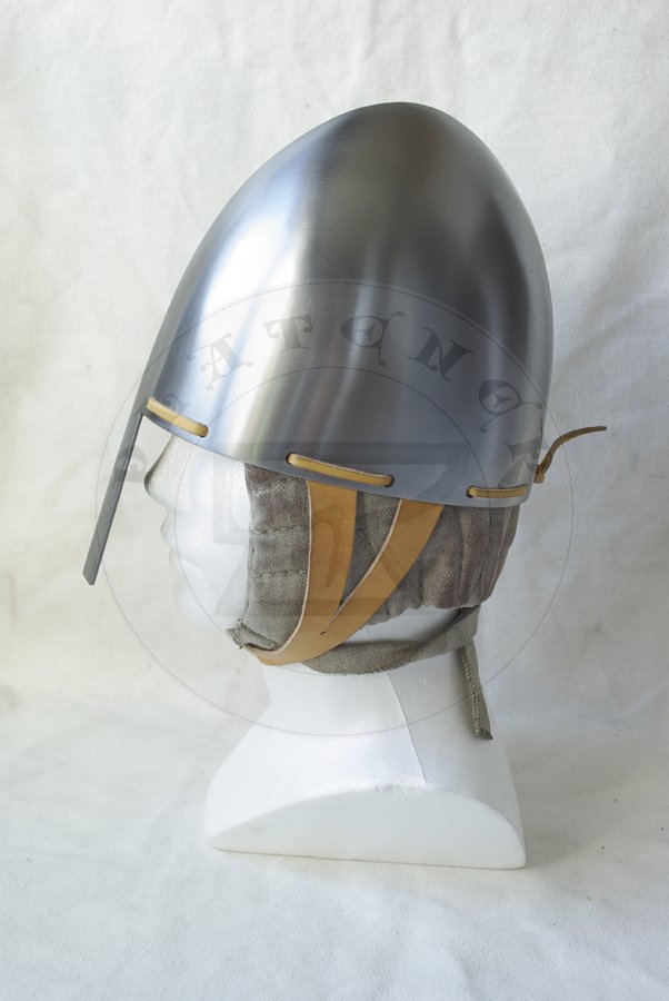 Hem normaski/Norman helmet