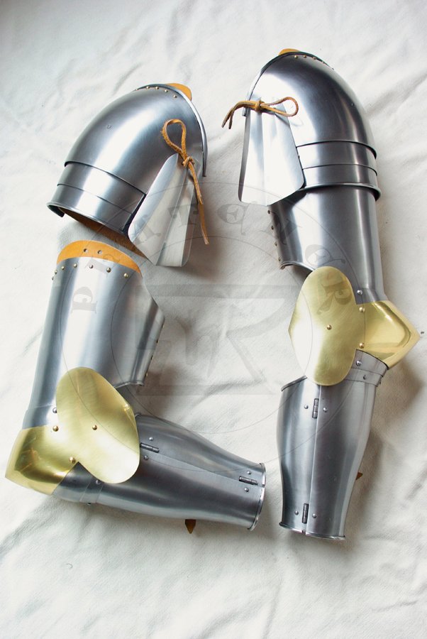 Pytowe osony rk koniec XIV wieku, pcztek XV./ Plate arm harness for late XIV c. - begin of XV c.