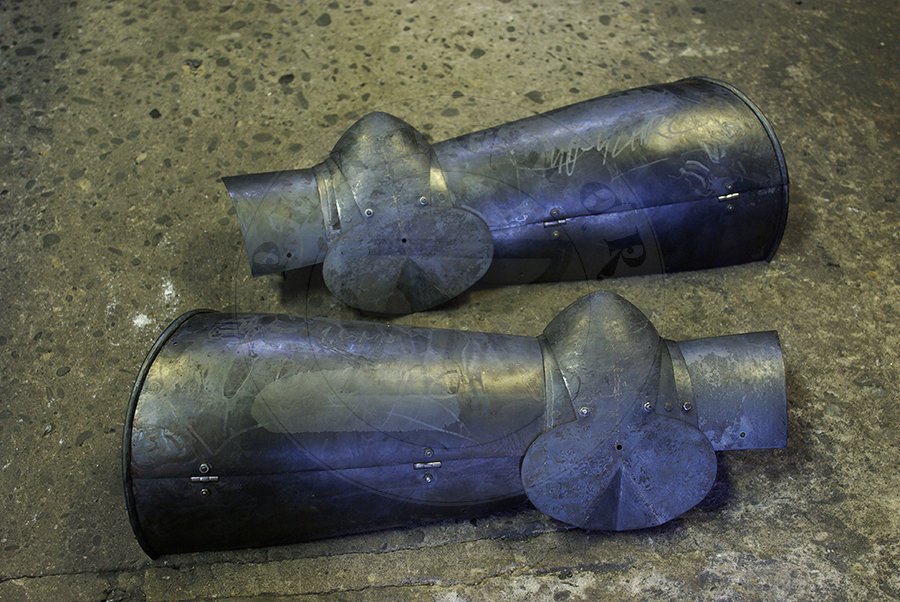 Pene bigwanty pytowe, pny XIV wiek - pocztek XV wieku./Complete leg harness, late XIV c. - begin of XV c.
